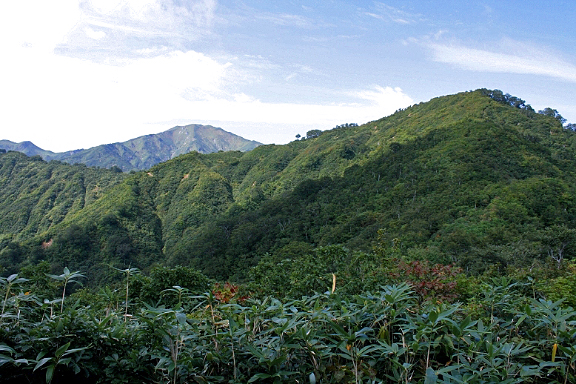 地蔵岳と飯豊山