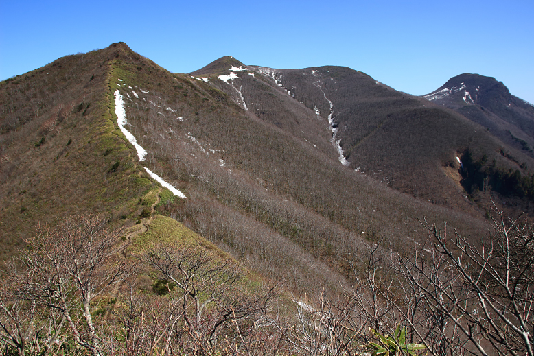 山形神室岳