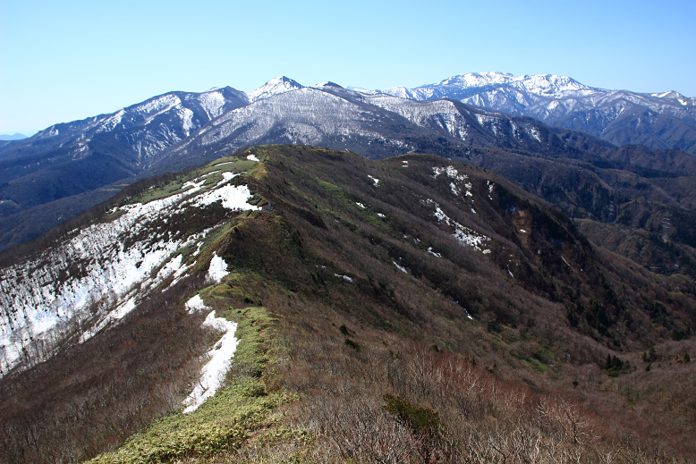 山形神室岳