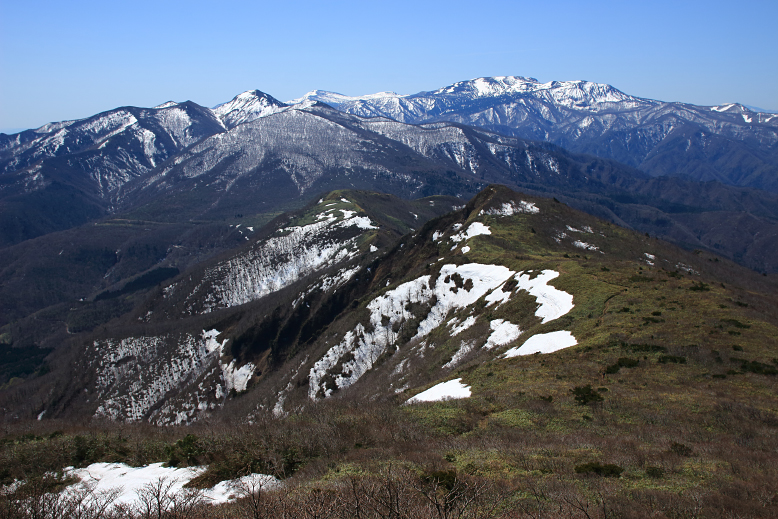 山形神室岳