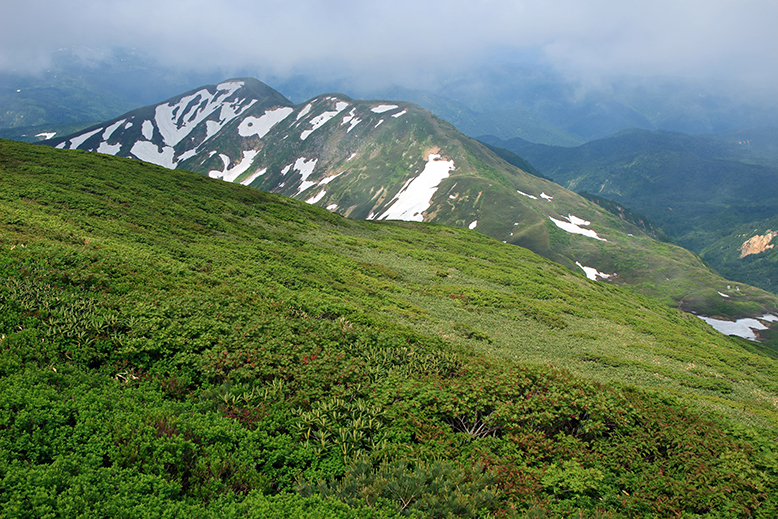 月山