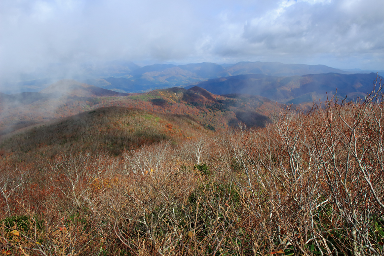 翁山