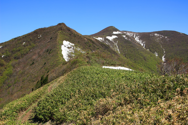 山形神室岳