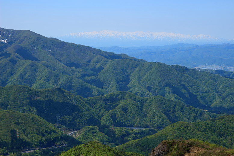 山形神室岳
