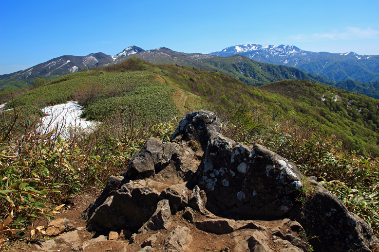 山形神室岳
