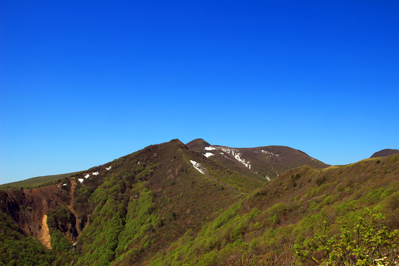 山形神室岳
