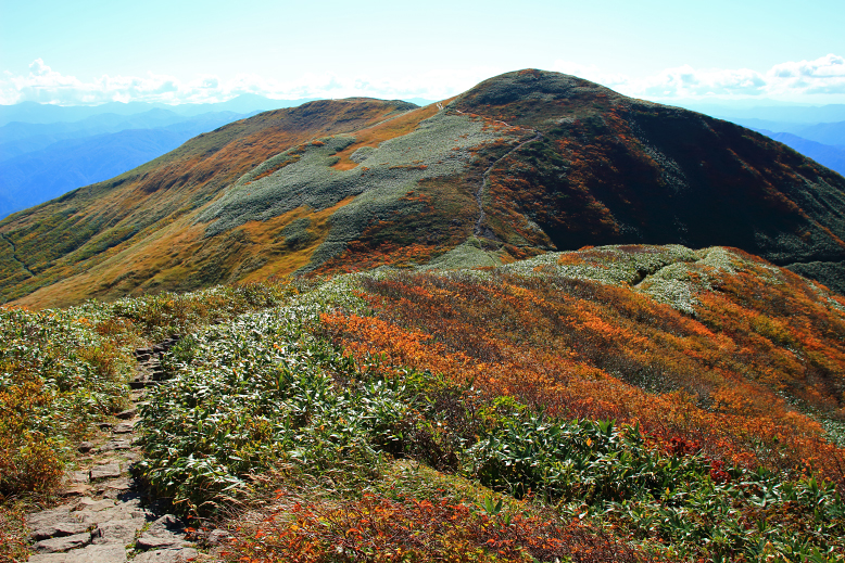 月山