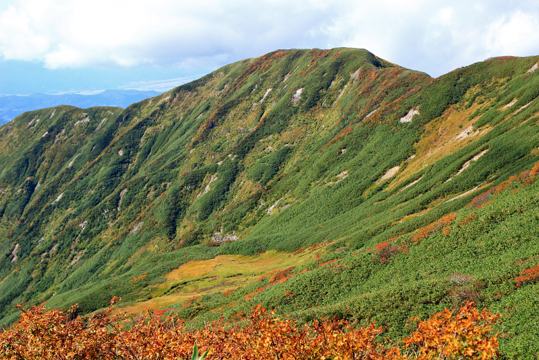 月山