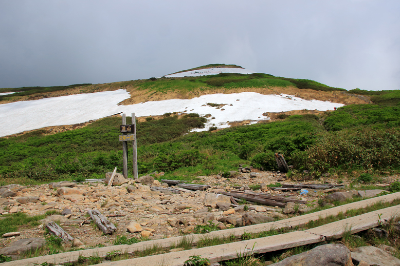 月山