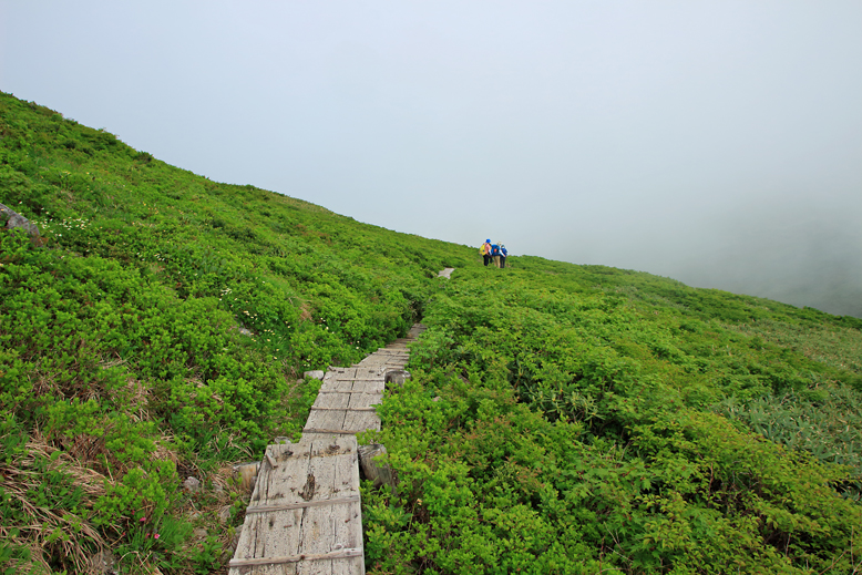 月山