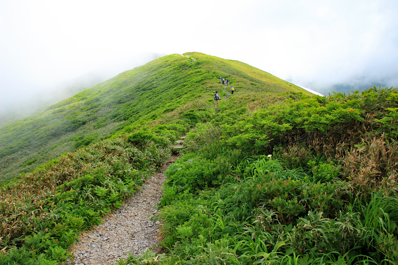 月山