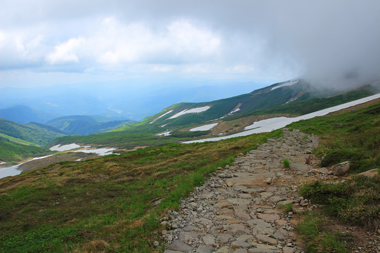 月山