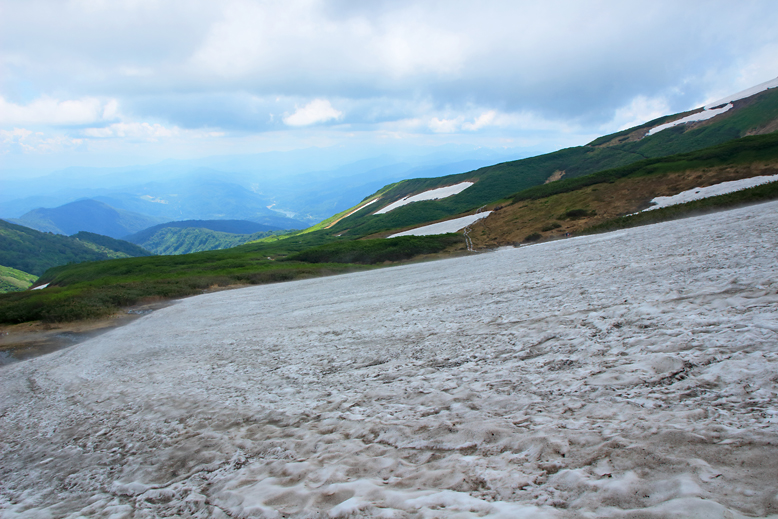 月山