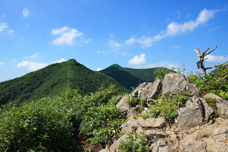 山形神室岳