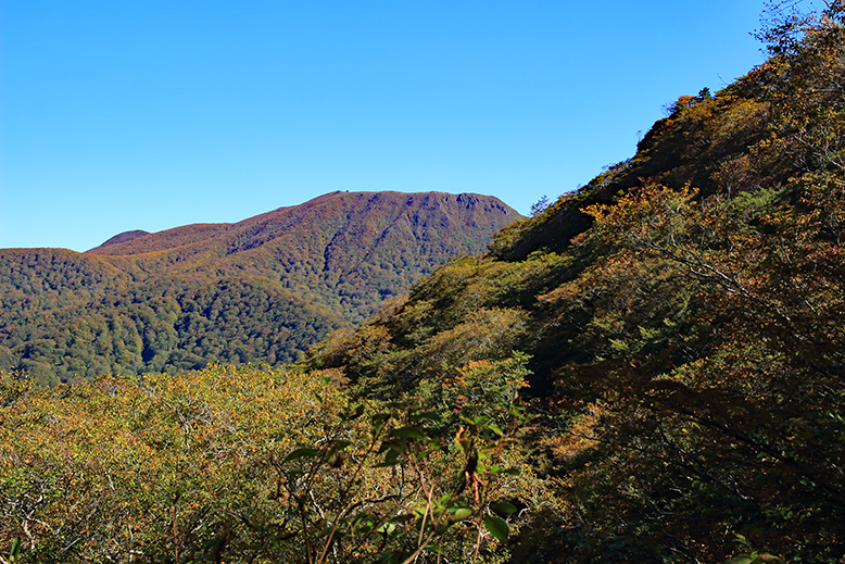 御所山